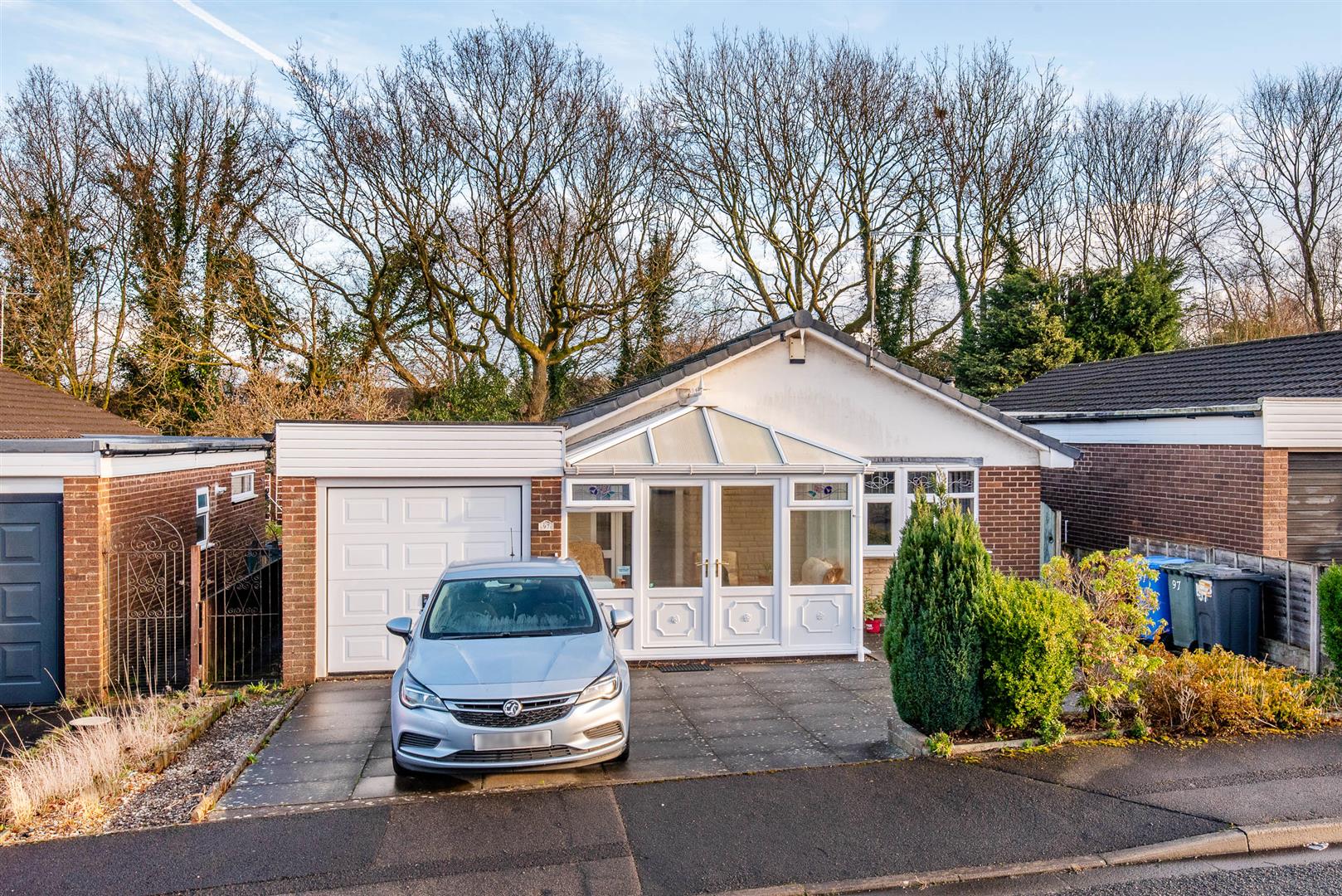 3 bed property in School Field, Preston